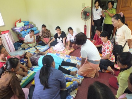 โครงการอบรมนวดแผนไทย ประจำปี 2555 