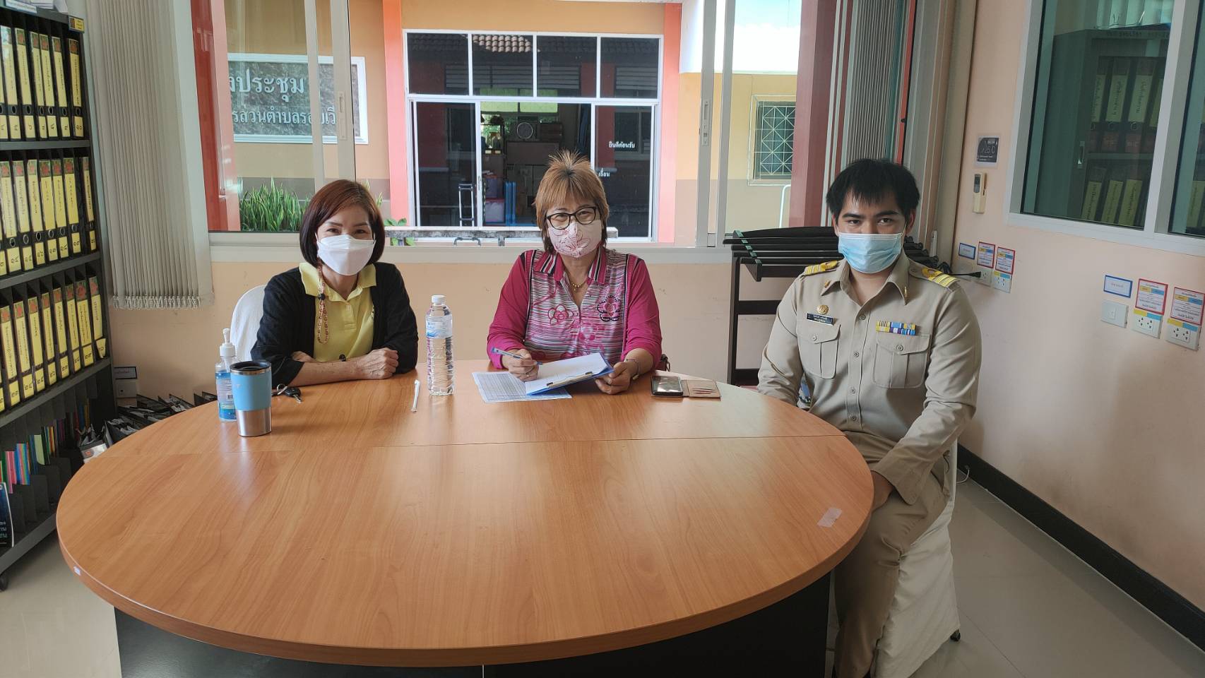 ประธานกรรมการการเลือกตั้งประจำ อบต.รอบเวียงเข้าเยี่ยม