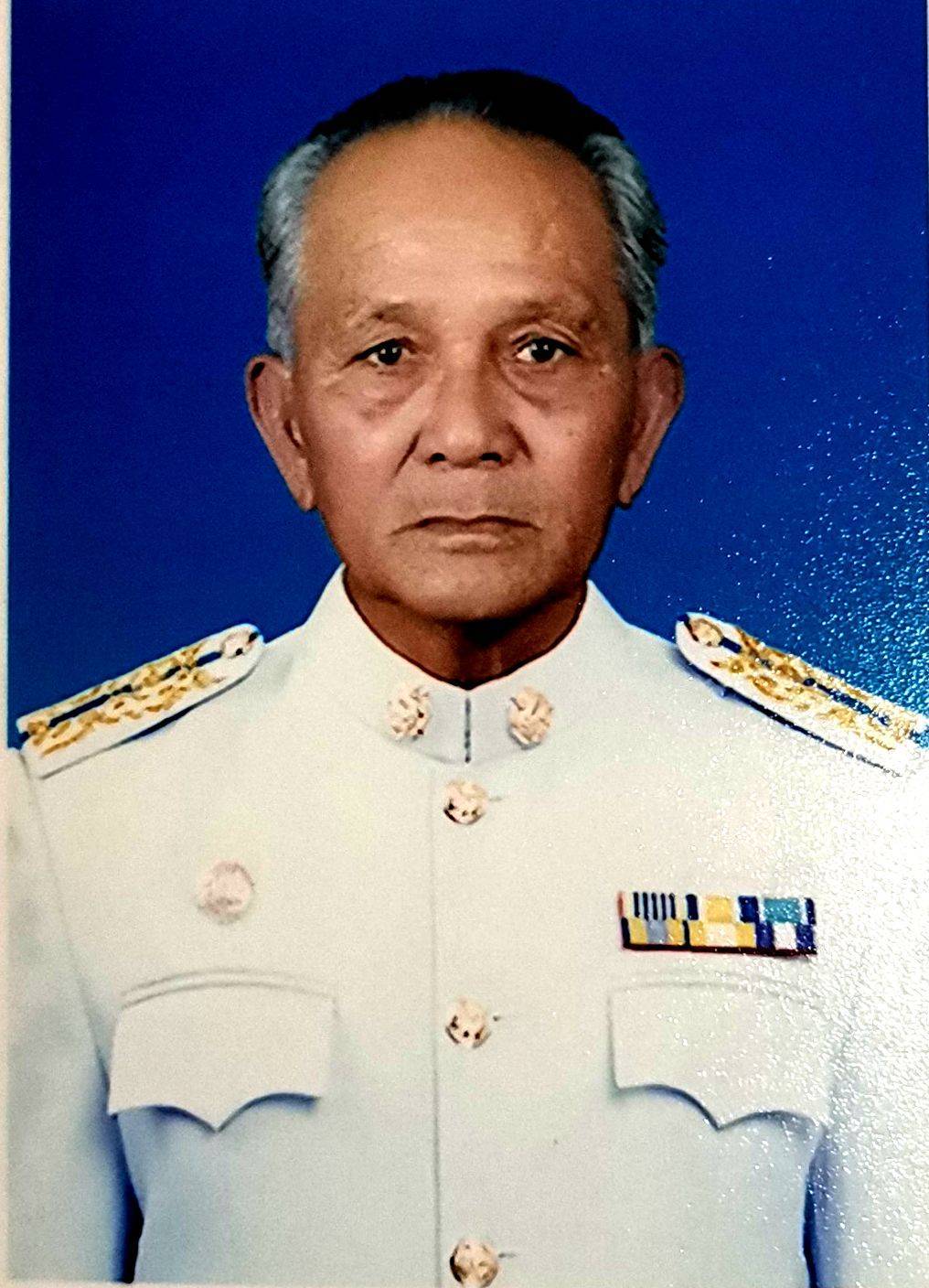 นายศักดิ์ศรี  ศรีรักษ์